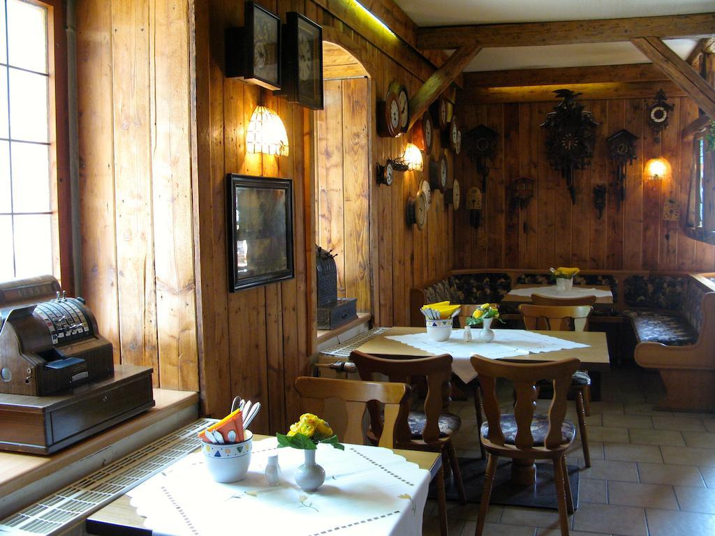 Landhotel Goldener Becher Limabach - Oberfrohna Esterno foto