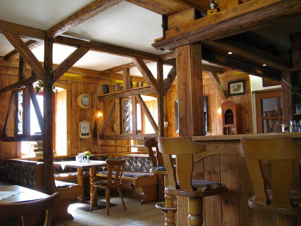 Landhotel Goldener Becher Limabach - Oberfrohna Esterno foto