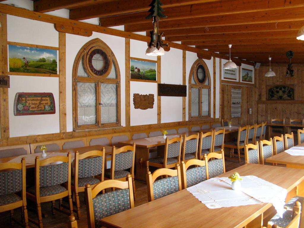 Landhotel Goldener Becher Limabach - Oberfrohna Esterno foto