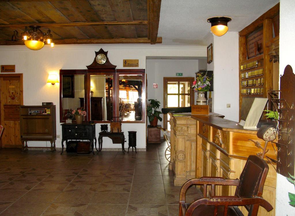 Landhotel Goldener Becher Limabach - Oberfrohna Esterno foto
